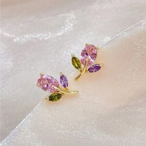 Dainty Pink Flower Stud Earrings